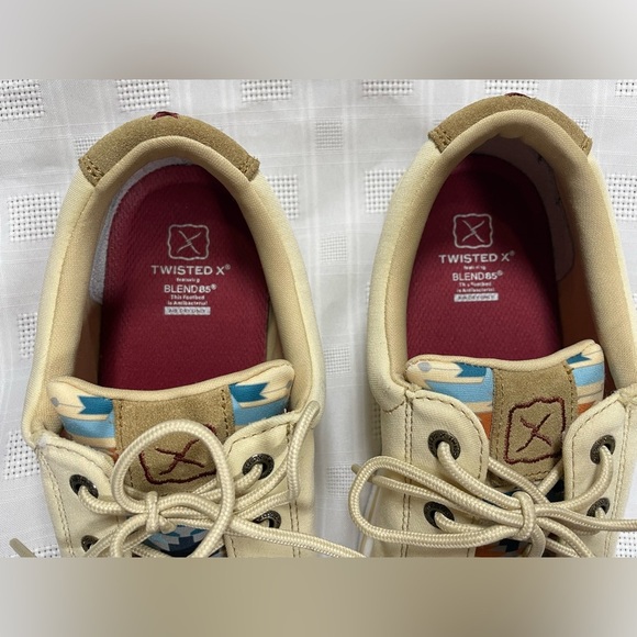 Twisted X Women’s Kicks Casual Shoes Size 11 WCA0085 Wheat/Multi Aztec Print - Picture 9 of 12